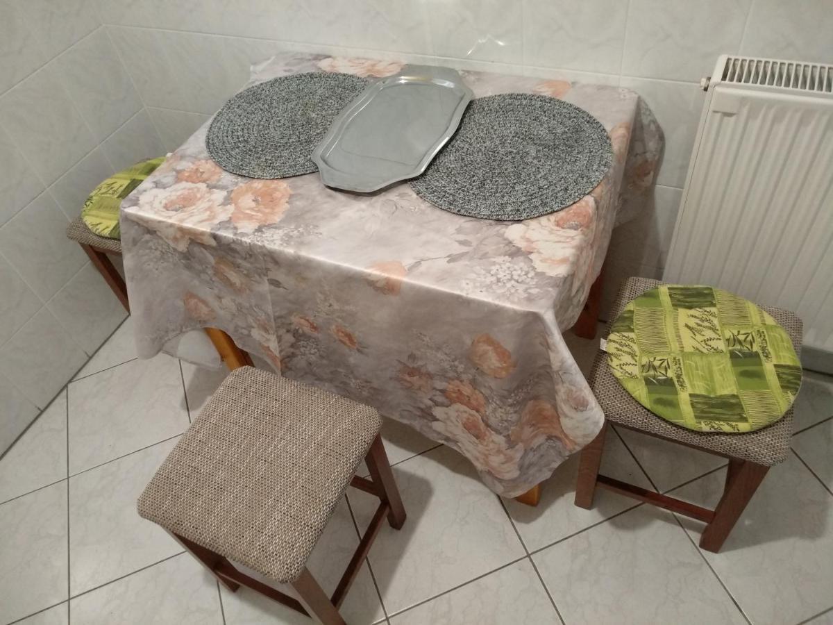 Manor Villa Heviz Bagian luar foto